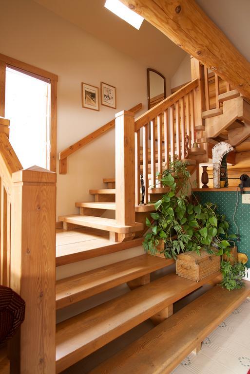 Kicking Horse Canyon Guest House Golden Esterno foto