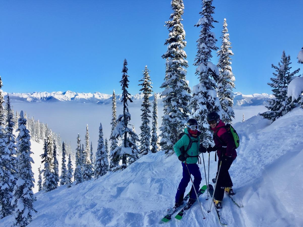 Kicking Horse Canyon Guest House Golden Esterno foto