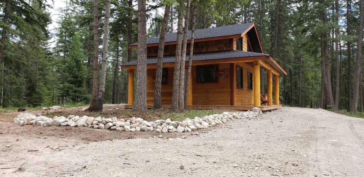 Kicking Horse Canyon Guest House Golden Esterno foto