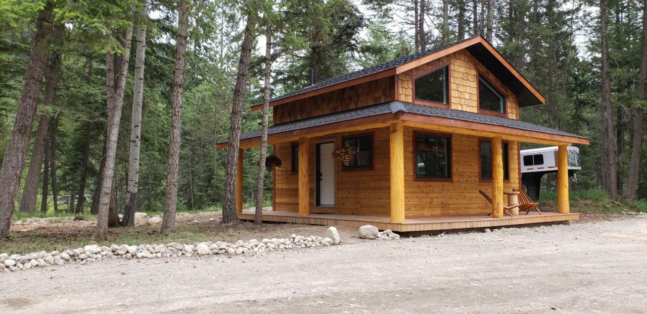 Kicking Horse Canyon Guest House Golden Esterno foto