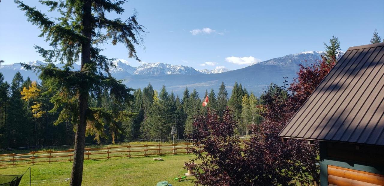 Kicking Horse Canyon Guest House Golden Esterno foto