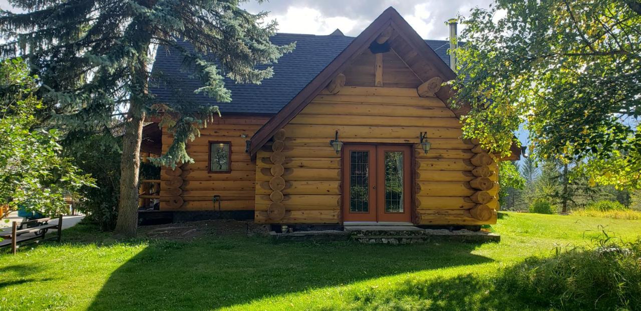Kicking Horse Canyon Guest House Golden Esterno foto